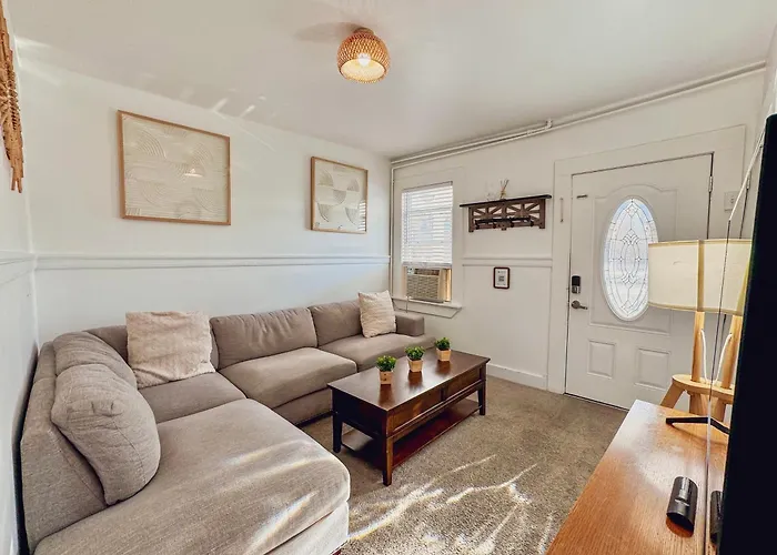 Alwaves Family 3 Bedroom Beach Apartment