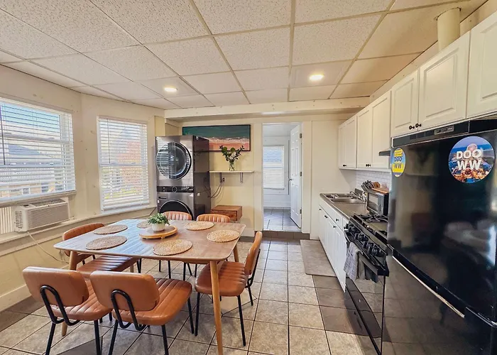 Alwaves Family 3 Bedroom Beach Apartment