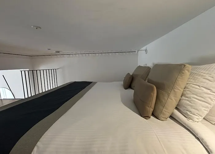 Fox On The Hoe - Luxury Hotel Apartments
