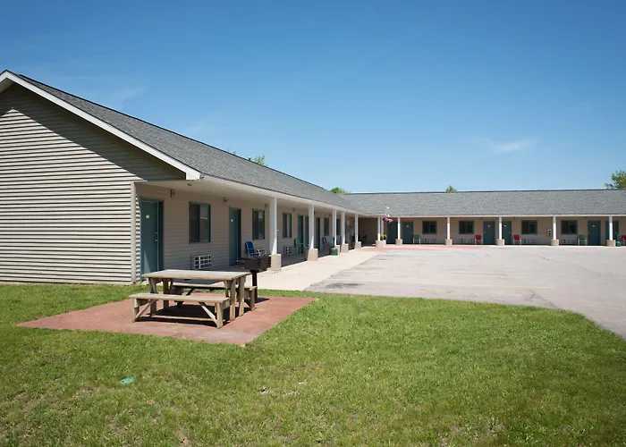 The Kingsley Suites