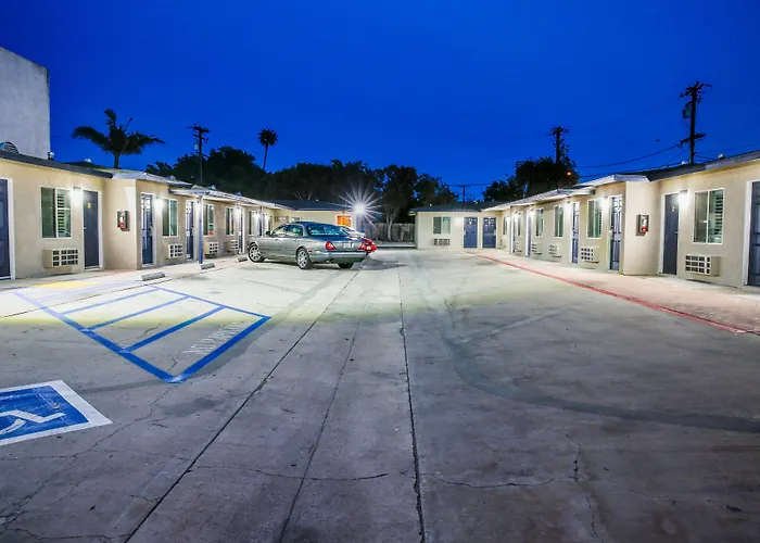 Newport Bay Inn