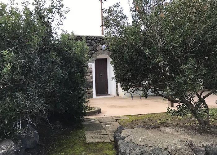Etherea - I Dammusini Di Pantelleria