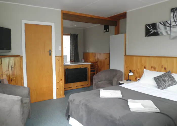 Forest Peak Motel