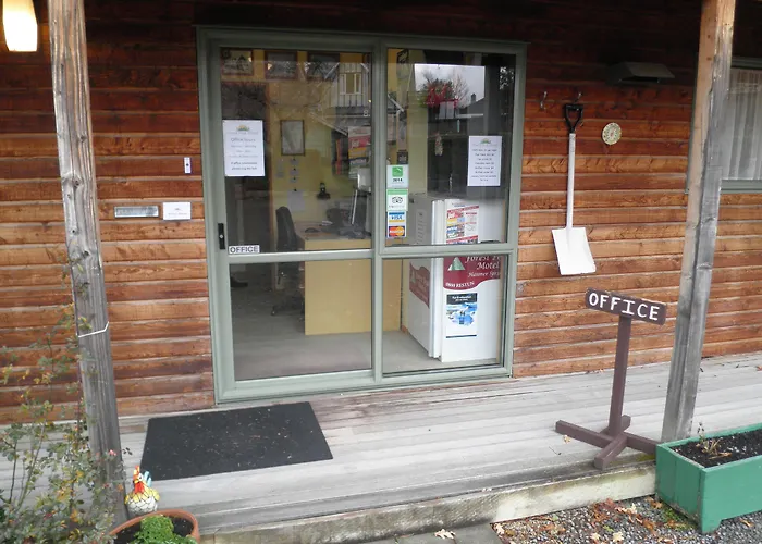 Forest Peak Motel