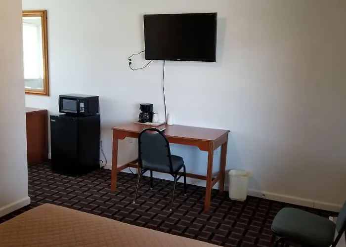Budget Inn Breezewood