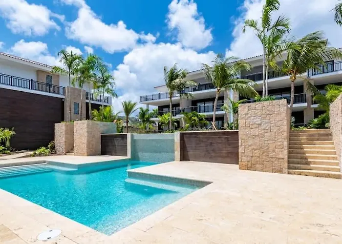 Two Tides Luxury