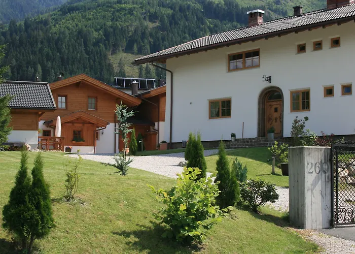 Dorfchalets & Apartments - In Kaprun Centre Including Free Entry Tauern Spa And Summer Card