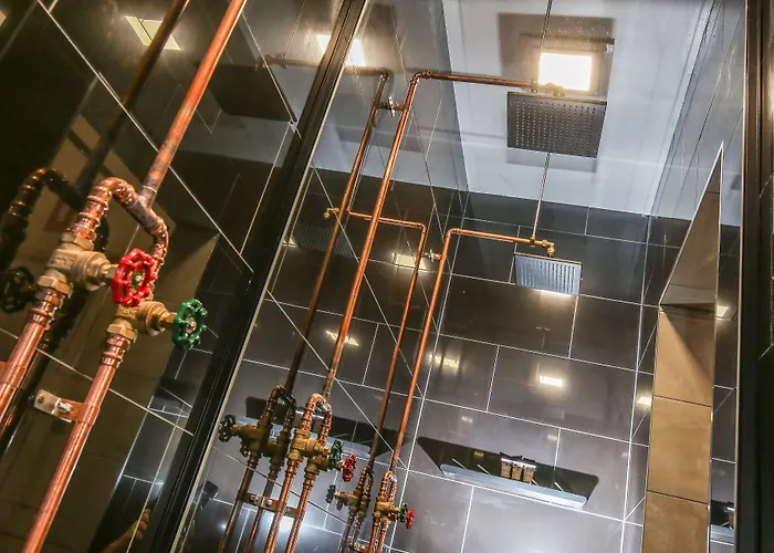 Indulge Apartments - The Urban Collection