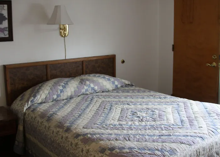 Sleep For Less Motel