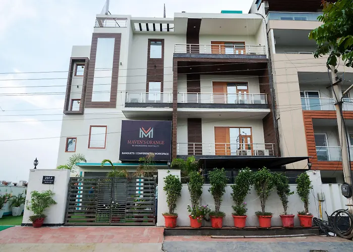 Hotel Mavens House Artemis Hospital Road