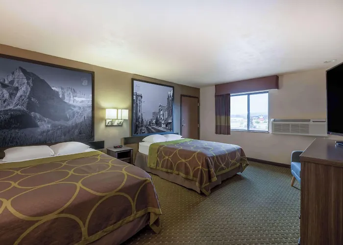 Super 8 By Wyndham Butte Mt