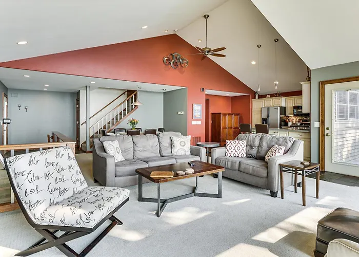 Spacious Edgerton Home W/ Private Beach & Views!