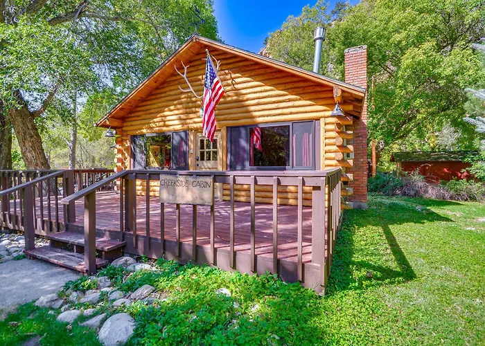 Creekside Ten Sleep Vacation Rental + Deck & Grill