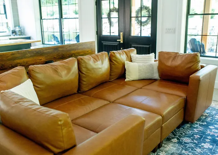 Luxury Barndo With Hot Tub, Indoor Sports Court, Private Acreage, And Near Notre Dame