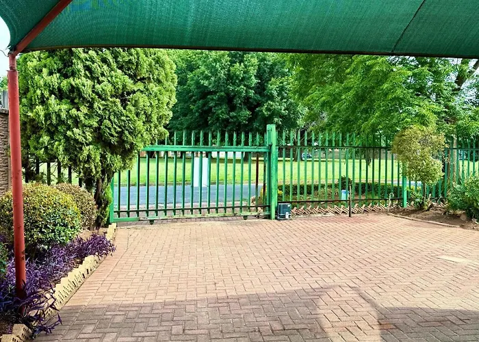 Meadway On The Parks