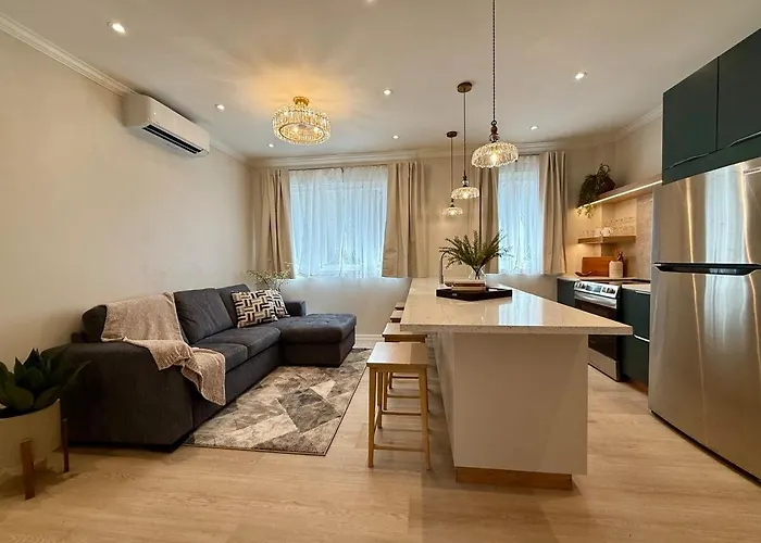 Brand New Boutique Home 6 Bedroom Sleeps 20 Savannah