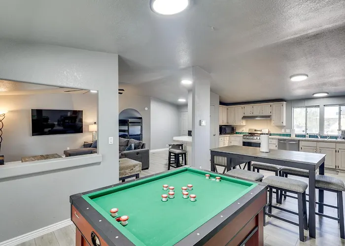 Golf, Fish & Unwind! Group Getaway In Fort Mohave