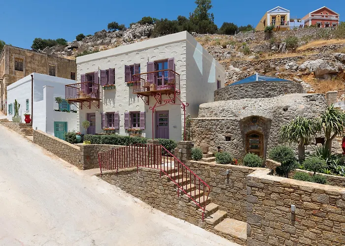 Kaminos Boutique Hotel