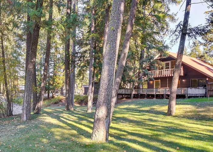 1 Mi To Dtwn Libby: Peaceful Home W/ Creek Access!