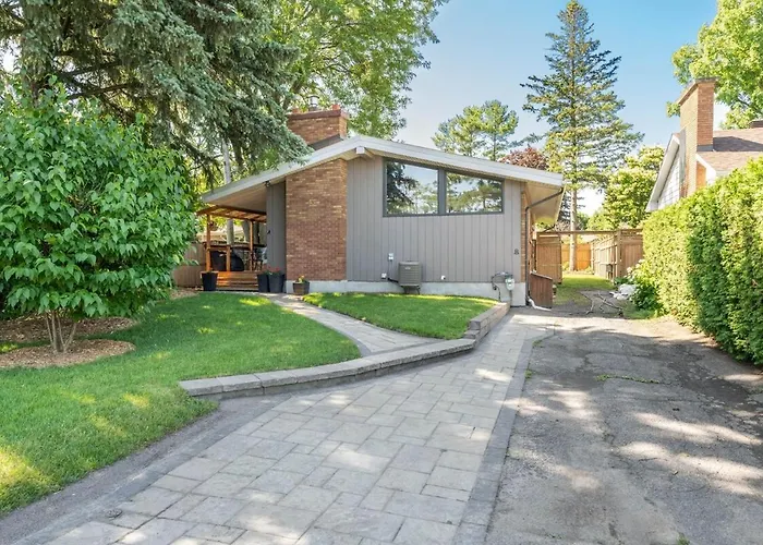 Cozy Bungalow - 5Mins To The Ottawa Hospital