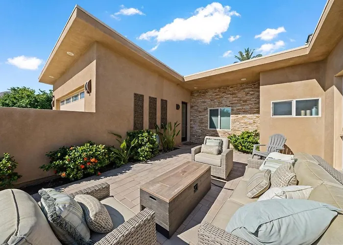 Chill-Inn, An Indian Wells Oasis