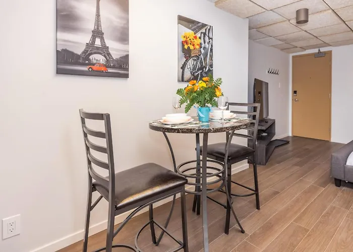 Pet Friendly Studio In Chinatown
