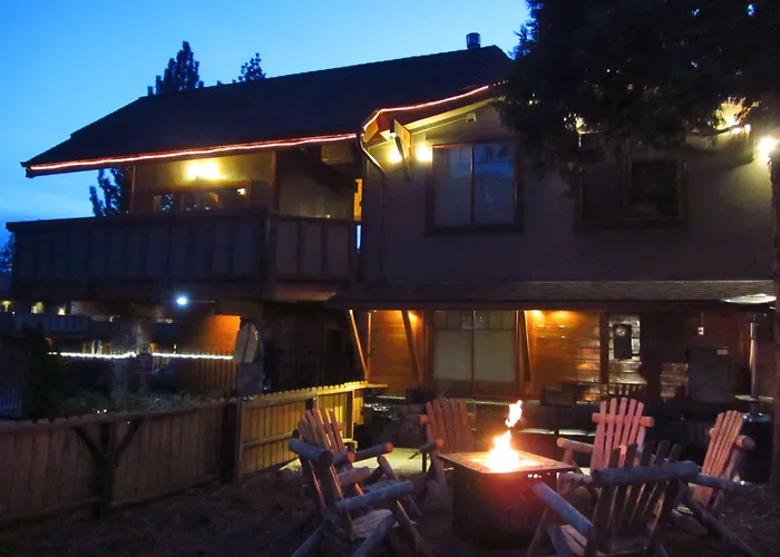 Gondola Lodge With Free Beach Voucher