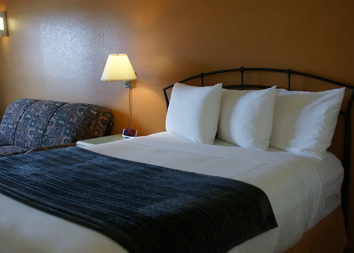 R&R Inn & Suites