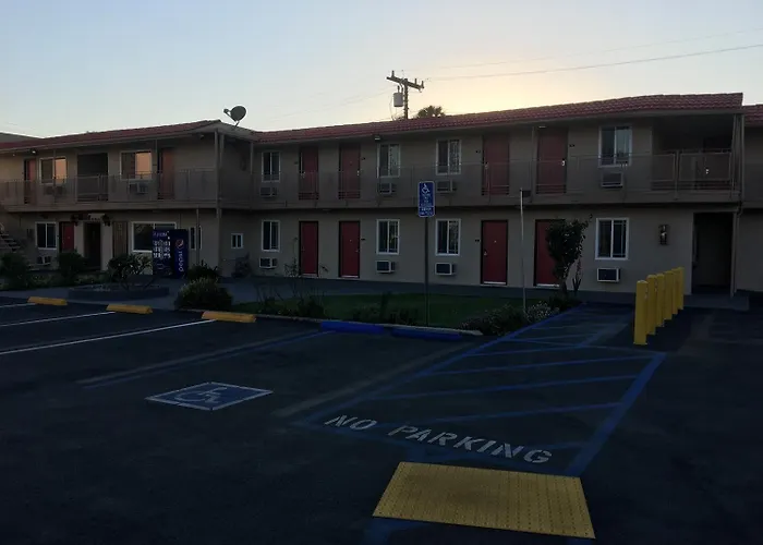 Budget Inn Lax-Lawndale