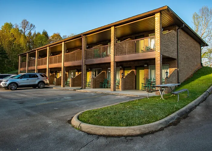 Townsend River Breeze Inn