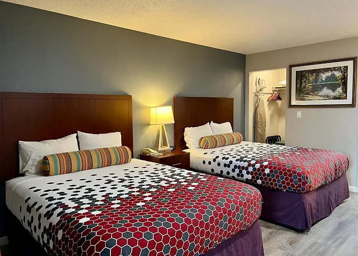 Travelers Inn Eugene University