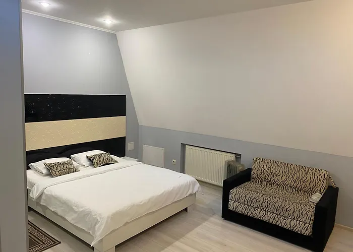 Best Season Apart Hotel