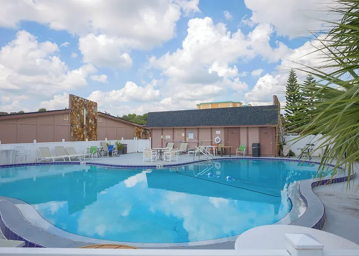 Liberty Inn And Suites Orlando - Kissimmee Near Disney World