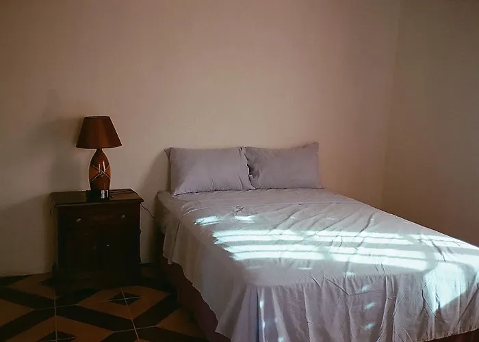 Boston Beach Guesthouse