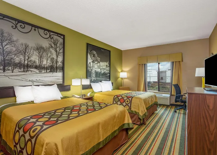 Super 8 By Wyndham Goshen