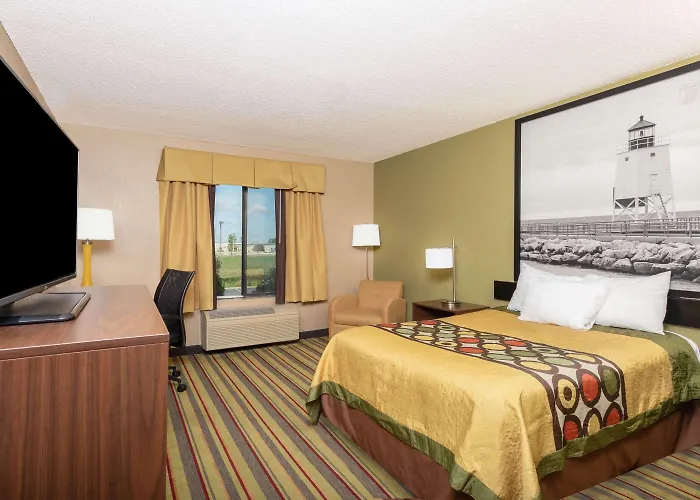 Super 8 By Wyndham Goshen