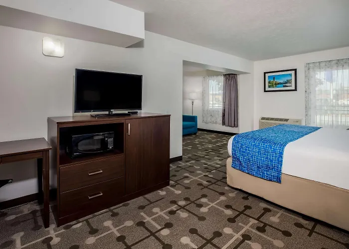 Baymont By Wyndham Spokane