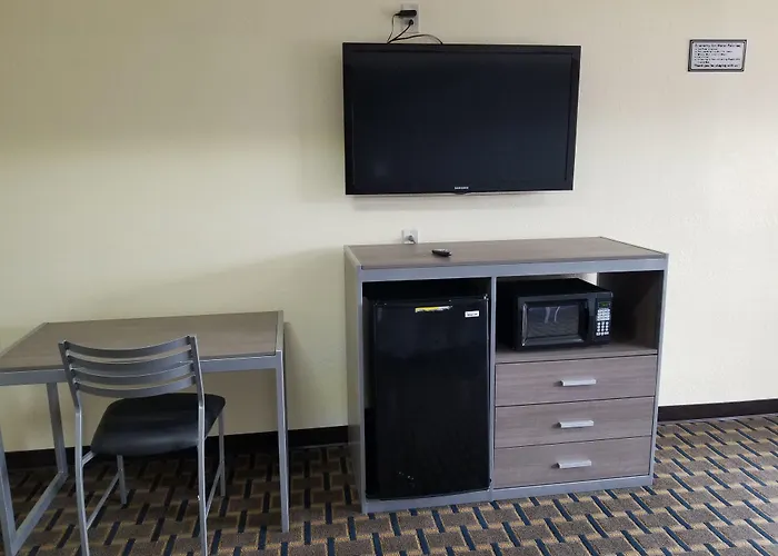 Ameristay Inn & Suites
