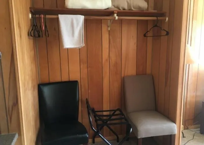 Tyee Restaurant And Motel