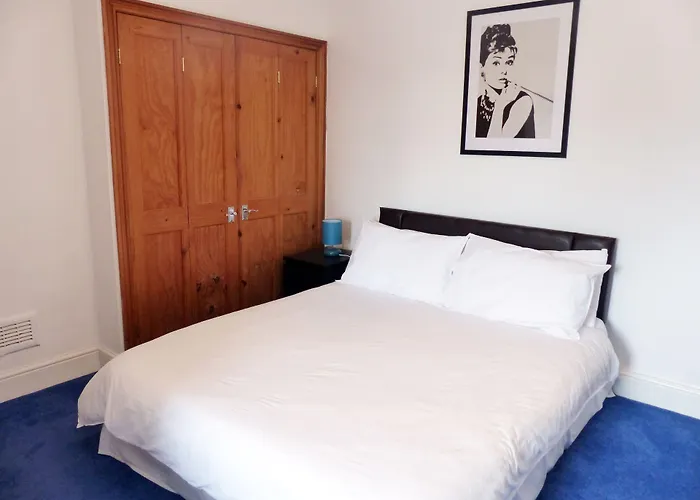 3 Luxury En-Suite Bedrooms