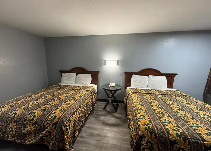 Claremore Motor Inn