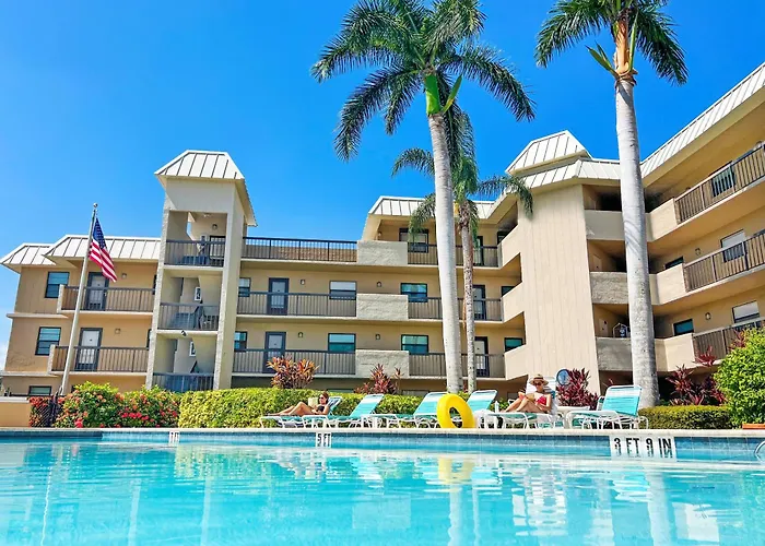 End Unit Steps From Beach Access W/ No Crazy Beach Prices