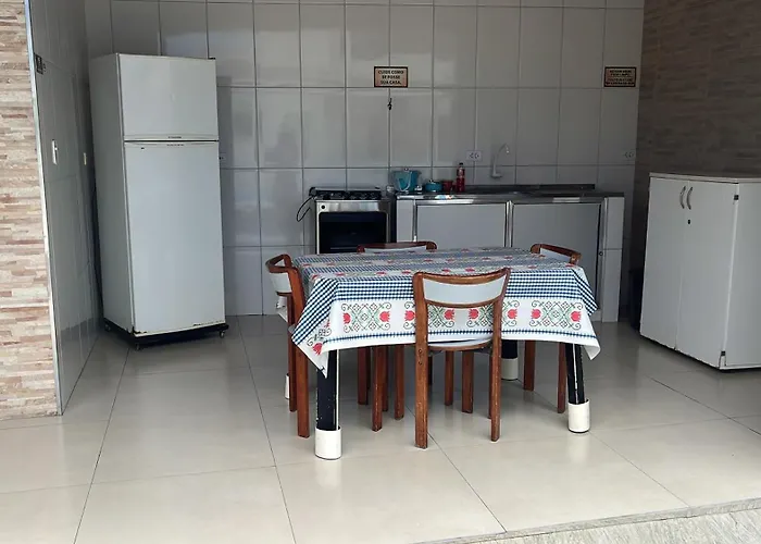 Edícula ampla e aconchegante 5min a pé da praia!