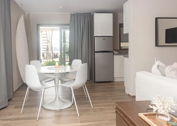 Tradewinds Apartments Simpson Bay