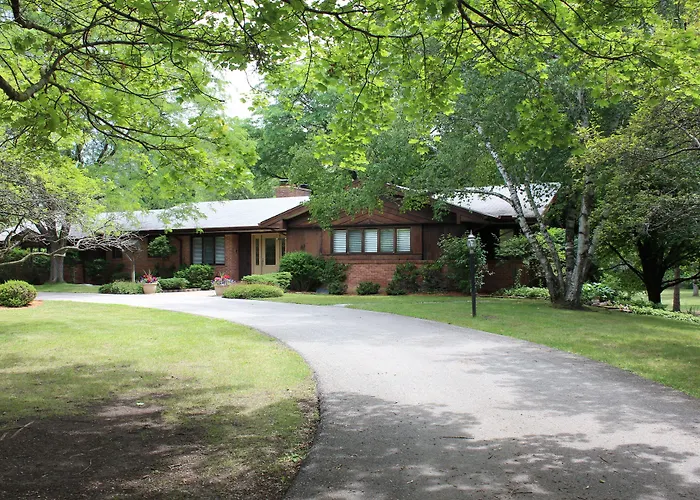 Rivertown Inn