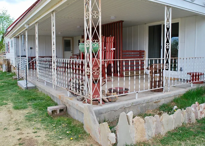 Cowboy Country Inn