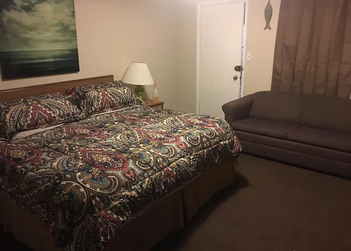 Riviera Motor Lodge