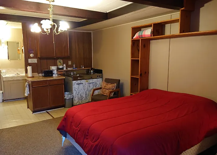 Brookside Motor Inn