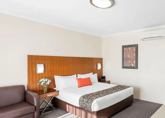 Breakfree Queanbeyan