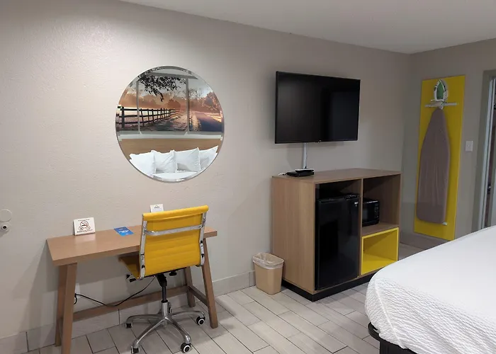 Days Inn By Wyndham Arcadia Louisiana